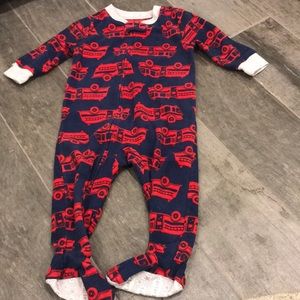 Carter’s baby boy feet PJs size 12 MOs. GUC